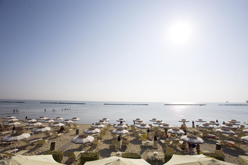Amanda Appartamenti Trilocali Lido Adriano Cameră foto